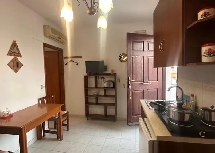 Vagelis Apartment&studios 3*