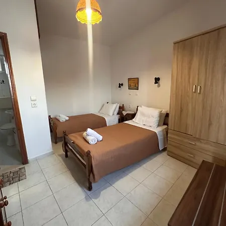 Vagelis Apartment&studios