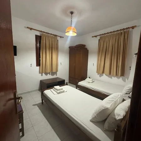 Vagelis Apartment&studios 3*
